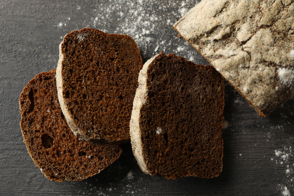 Dilimlenmiş çavdar ekmeği