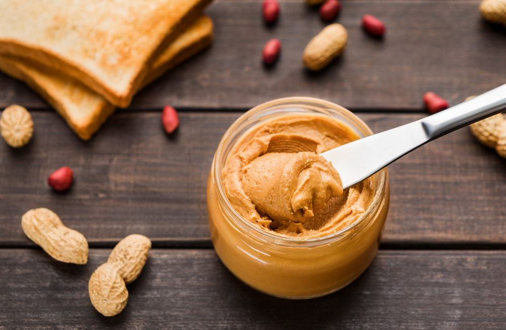 Bir kavanoz fıstık ezmesi