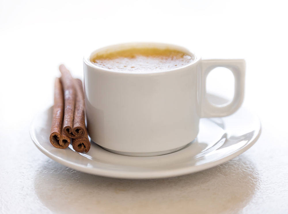 Bir fincan tarçınlı sahlep