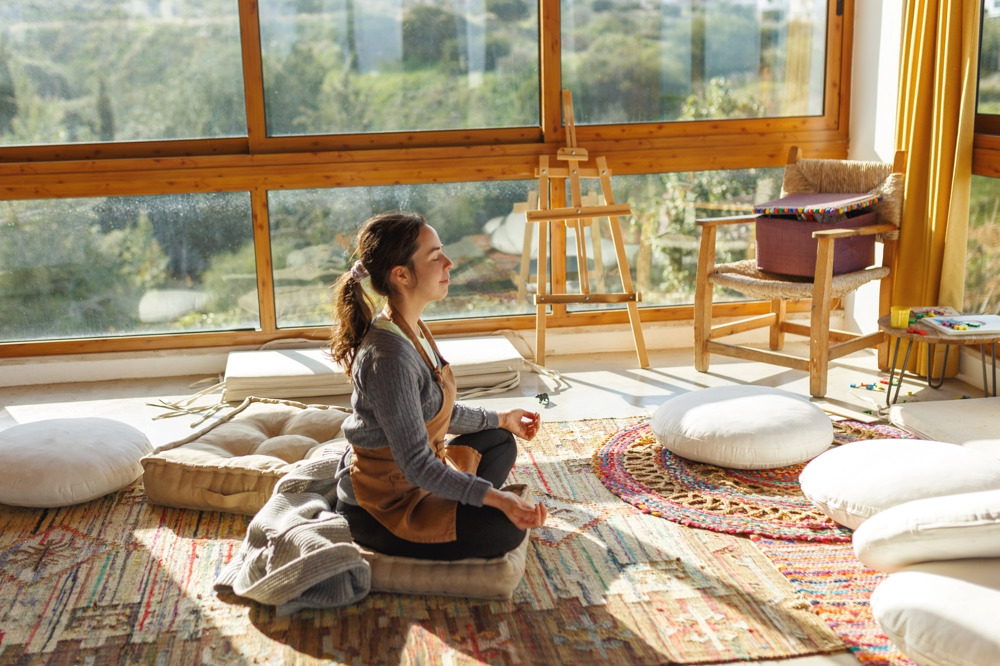 Zihinsel Rahatlama Yoluyla Stresle Başa Çıkmanın Anahtarı: Etkili Meditasyon Teknikleri